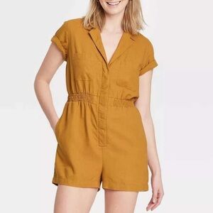 Golden romper with pockets